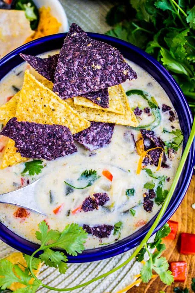 Εύκολη Σούπα Πατάτας Queso από το The Food Charlatan