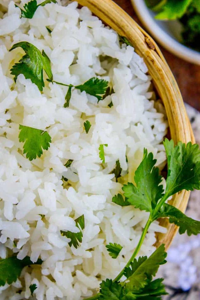Ρύζι Γιασεμιού με Καρύδα και Κόλιανδρο από The Food Charlatan