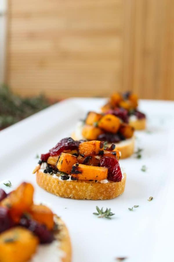 Κροστίνι με Κολοκύθα Butternut, Κράνμπερι και Κατσικίσιο Τυρί