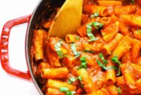 Easy Chicken Tomato Basil Rigatoni