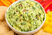 Sadece 4 Malzemeli Kolay Guacamole Tarifi