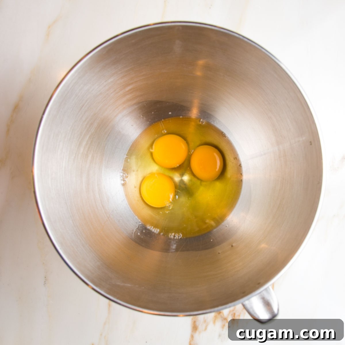 Frothy eggs and olive oil.