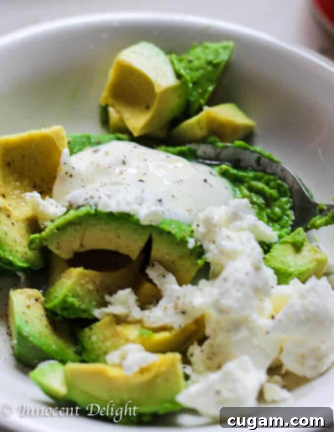 smashed avocado with poached egg toast