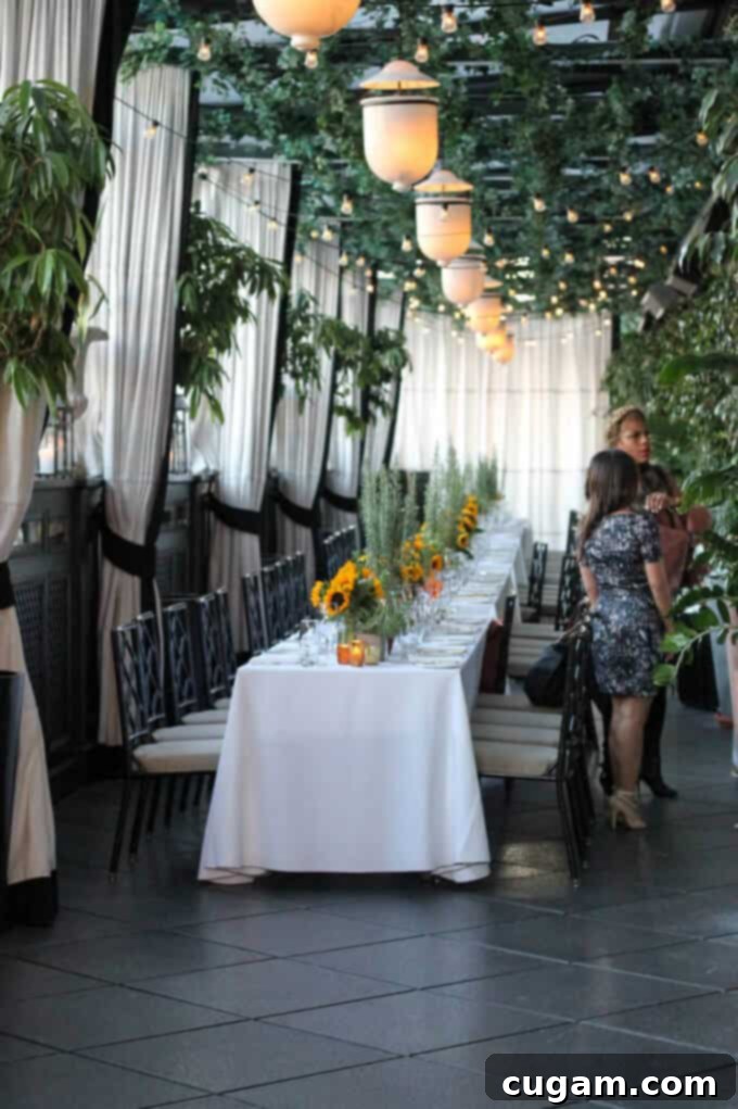Vibrant floral arrangements and elegant place settings adorn the tables at the Bertolli Rustic Cut Pasta Sauce launch event in the beautiful Gramercy Park Hotel. #Ad #ReachforRustic