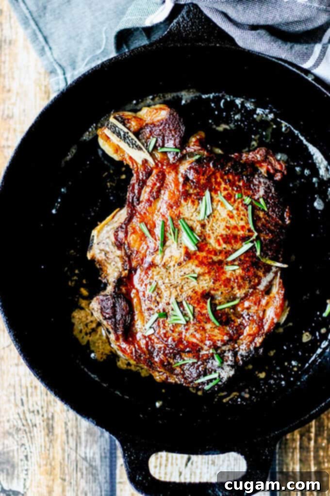 Pan-Seared Ribeye with Cracked Pepper & Mahon Menorca Cheese Sauce is a super easy and quick idea for any Holiday dinner. It just takes 15 minutes, from start to finish. You can’t beat that! #Ad #MahonCheese